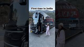 zingbus max experiance delhi to manali buses