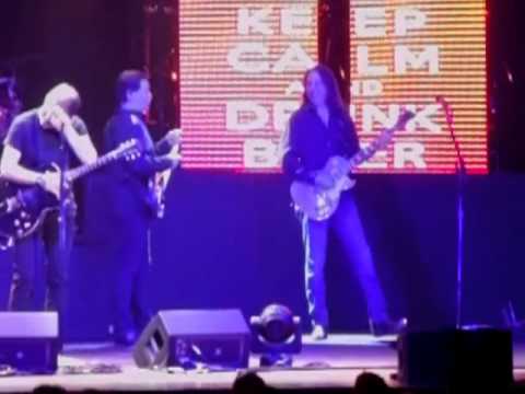 George Thorogood & The Destroyers, Lynn City Hall Auditorium