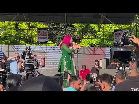jasmine sandlas live performance