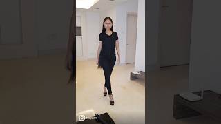 3 ways on How to turn & pose!! #vogueopencasting #voguecasting #voguemodel  #modeltips #modelslife