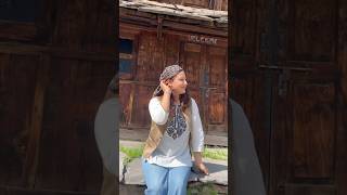 Pahad nahi, pyaar hai mera⛰️💕 #mountains #travel #pahadi #dailylife #ethnicwear #reels #explore #fyp