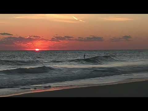 Meeting #sunrise on #paddleboard #timelapsesunrise