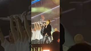 Cr to owner on twitter 🎀 #bts #방탄소년단 #btsworldtour #btsedit #bangtan #fancam #army