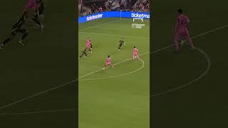 LUIS SUAREZ SCORES AFTER SLICK TIKI-TAKA MOVE 🤩 #football #soccer #shorts