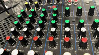 Yamaha MG10XU Video 1 - How to use or set up a mixer (basic settings like gain, fx, volume).