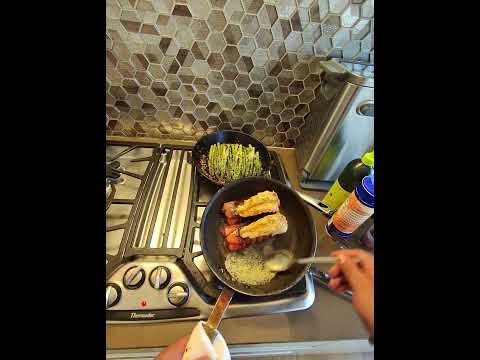 Your neighborhood personal chef 🦩#explore #food #youtubeshorts #lobster