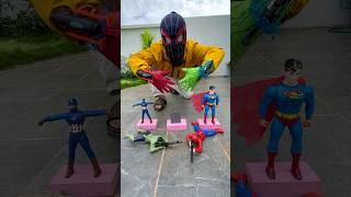 Two Spiderman silk guns unboxing & superheroes