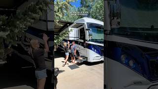 🚌 When your home has wheels & you can move anytime you want 🙌 #rvlife #motorhome #travel