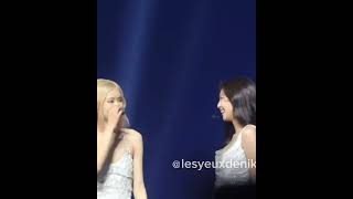 When chaennie almost collided with the members🥺💚🤏🏻