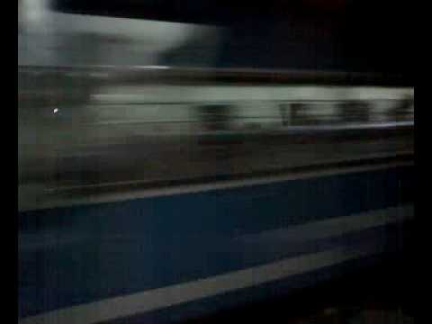 FAST TRAIN CROSSING MULUND