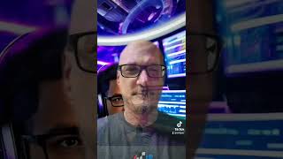 Why do I look like @Bitwit Kyle. #gaming #computer #microcenter #pc #pcreview