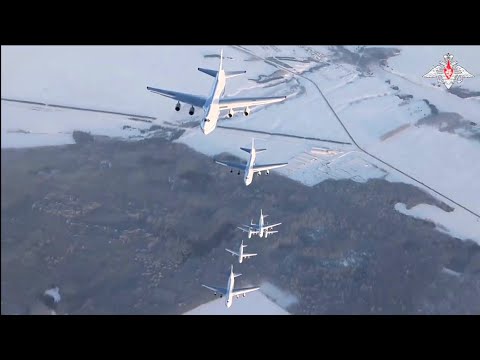 Russia simultaneously lifts Seven "AN-124"  Ultra Heavy Transport Aircrafts for War Training