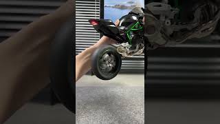Kawasaki motorcycle running on the desktop
