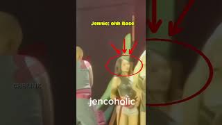 When Rosé forgot that Jennie’s rap part was next she kept dancing passionately #rosé #jennie