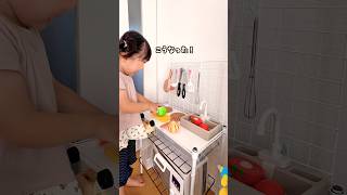 【ウォーターテーブルがキッチンに変身！】#おうちあそび #おうち遊び #ごっこ遊び#2歳 #手づくりキッチン