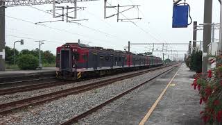 台鐵 追分車站 信濃鐵道彩繪列車 EMU500區間電聯車進站