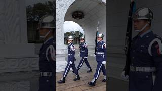 禮兵長率隊前往大殿收哨 #空軍儀隊 #禮兵交接 #國民革命忠烈祠 2024.11.23
