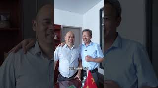 伄戼是赞美别人的意思 这个做阳光房配件生意的老板、值得大家学习借鉴！成功转型！这几天来江西吉安后、天天都喝飞天茅台、酒量不大、就好这口！#短视频创业 #短视频运营 #短视频知识分享……版本过低，升级