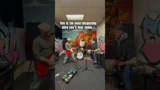 Metallica type sh #metallica #altrock #alternative #desertrock #guitarmusic #bass