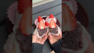 Traditional Strawberry Daifuku Made by an 84-Year-Old Grandfather at a Beloved Japanese Sweets Shop