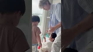 第一次直观的感受到来自哥哥的血脉压制 #骗你生儿子 #爸爸带娃  #搞笑 #骗你生娃系列 #萌娃