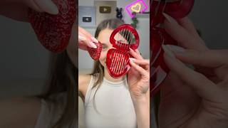 Strawberry Slicer!🍓I can’t believe it’s working.. #tools #strawberry #kitchengadgets #hacks