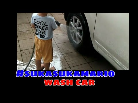 Sukasuka Mario,  kepo cuci mobil