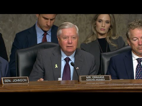 Graham Questions Secret Service Acting Director and FBI Deputy Director at Joint Hearing