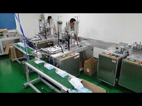 為美國客戶測試口罩製造機，一拖二一次性口罩設備