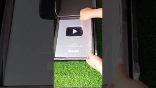 Silver Play Button Unboxing!!🩶❤️ #shorts #silverplaybutton #100k #unboxing #review #playbutton