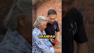 I Made a Wooden Comb for Grandma! 🧓❤️
