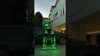 Robot with CO2.     #robot #transformers #robotshow #ledrobotshow #robotCO2 #burlingamerobot