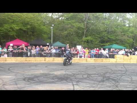 Random Bike Stunt Show 3