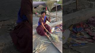 Coconut Leaf Broom Making #namasteiindia#indianexplore#streetbroommaker#makeinindia