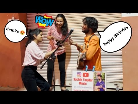 Girls fed cake while doing street singing | Busking gives happiness ❤️ | Sachin Faujdar