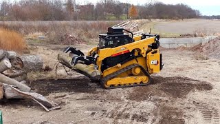 Cat® Industrial Flat Tine Grapple Rakes Overview