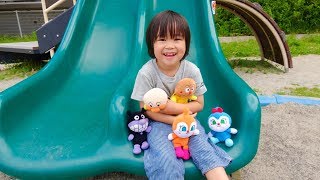 公園でブランコや滑り台をするよ！アンパンマン達と一緒にすべろう！ レオスマイル