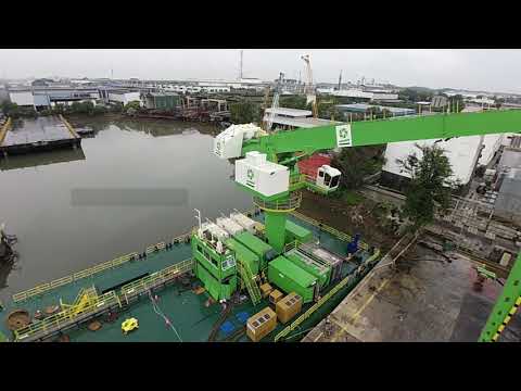 Erection of barge mounted E-Crane