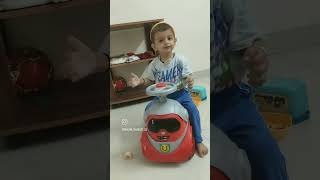 adorable baby try to use helmet 🤣🤣#youtubeshorts #baby
