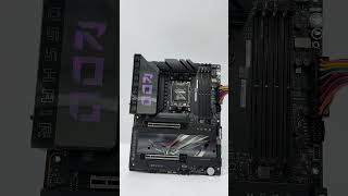 【原價屋】華碩 ROG CROSSHAIR X870E HERO 主機板，Polymo Lighting II 燈光效果！