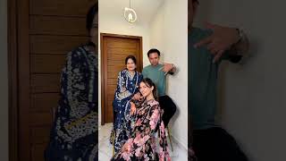 Hira faisal with all Sistrology family.   #hirafaisal #sistrology #look #fashionclothes78