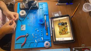 Soldering DIY radio kit RF-02FM