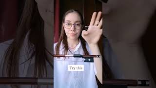 How to hold the bow, tips for beginner violinist ✨🎶 #violintips #violinteacher #violinbeginner