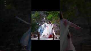 双人舞剑纯享版 | 七时吉祥 Love You Seven Times | 杨超越 丁禹兮｜❤︎ 爱奇艺心动剧场 ❤#shorts