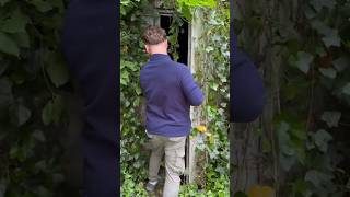 Geheime Türe🚪im Wald 🌳 gefunden 😱#lostplace #lostplaces #wald #tür #shorts #abenteuer #fd #nrw