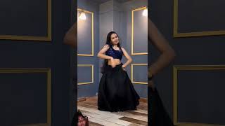 Aaja nachle#viraldance#bollywood#dancewithmadhuri#dancetune#dancecover#madhuridixt#explore#dancer