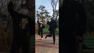 ???:너 누가 이렇게 예쁘게 낳아주셨어? 우리 엄마엄마가~...