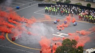 速龍小隊演習　警飾示威者　撐傘掟磚縱火