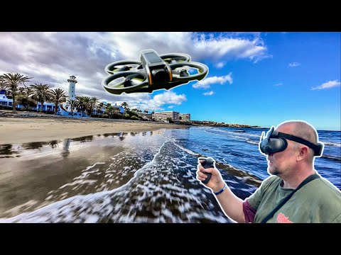 DJI Avata 2 Motion Controller 3 flying low to the waves 🌊 Gran Canaria Beach Dive
