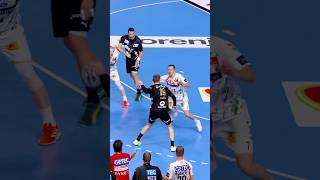 The power 😨☄️ #håndbold #handball #ehffinal4 #clm